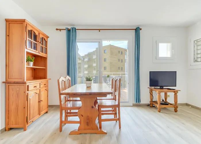 Platja De Roses-3 By Interhome شقة